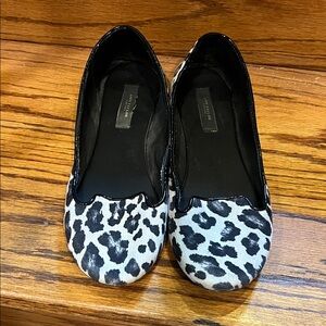 Ann Taylor Black and White Animal leopard Print Flats Sz 8